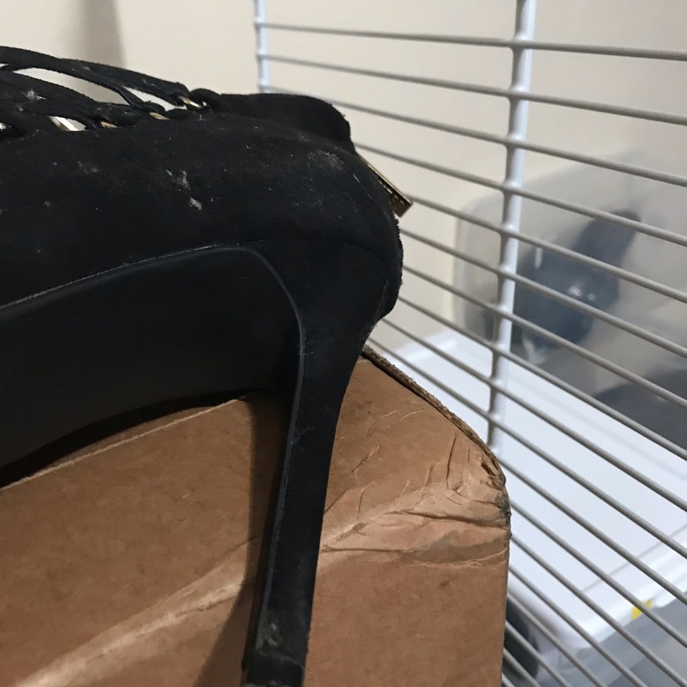 GUESS ZIP BACK SHOES - Picture 4 of 8